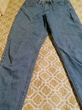 THCREASA JEANS SIZE 26 GOOD CONDITION